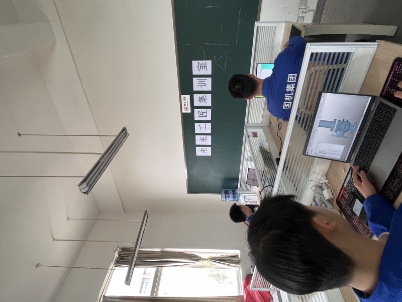 展技能风采  铸工匠精神