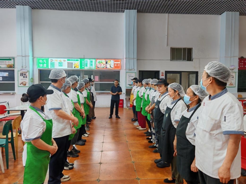 严把食品安全关 护航学院考试季